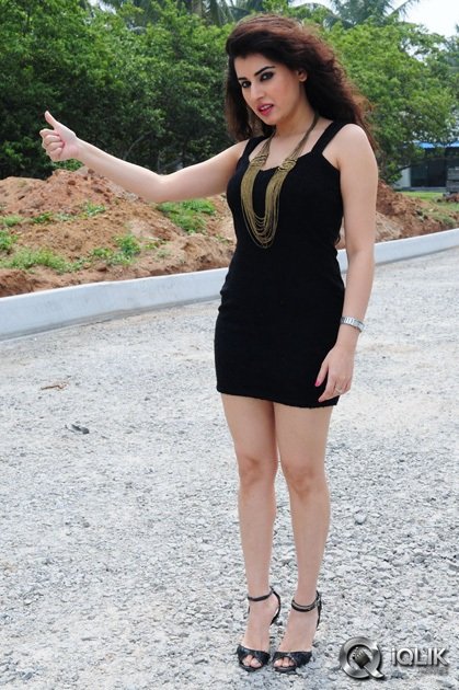 Archana-at-Tharuvatha-Katha-Movie-Press-Meet